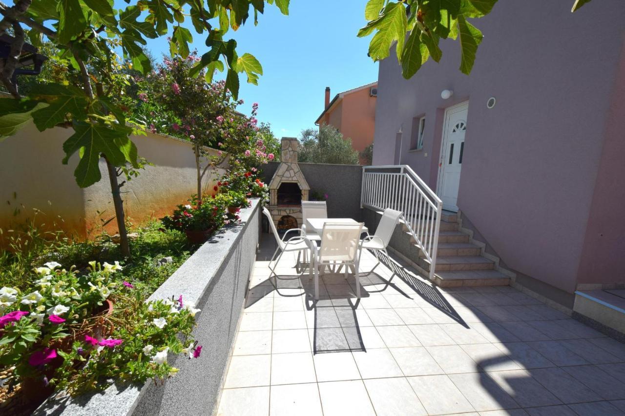 Apartments Marjolovic Njivice Exterior photo